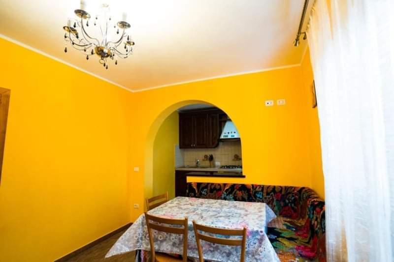 הוילה Statiunea Casa Giorgiana מראה חיצוני תמונה